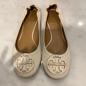 Tory Burch White Flats size 10